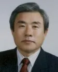 (전직)대학교수인 반용부의 대표 이미지