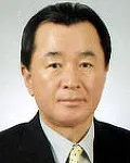 시인, (전직)대학교수, (전직)대학총장인 강현국의 대표 이미지