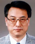 대학교수인 박진원의 대표 이미지