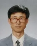 대학교수인 손병욱의 대표 이미지