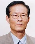 (전직)대학교수인 서윤길의 대표 이미지
