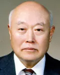(전직)산부인과의사, (전직)대학교수인 강신명의 대표 이미지