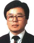대학교수인 안동준의 대표 이미지
