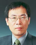 대학교수인 성범중의 대표 이미지