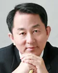 정당인인 윤상화의 대표 이미지