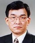 대학교수인 송자윤의 대표 이미지