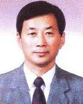 대학교수인 신중성의 대표 이미지