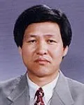 대학교수인 송형익의 대표 이미지