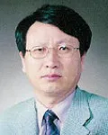 대학교수인 전철의 대표 이미지