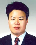 교육전문가인 성백춘의 대표 이미지