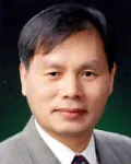 교수인 양균의의 대표 이미지