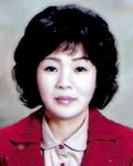 시인인 권민정의 대표 이미지