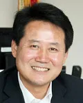 기초단체장인 허필홍의 대표 이미지