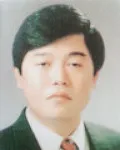 판사인 윤준의 대표 이미지