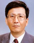 대학교수인 윤대식의 대표 이미지