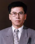 대학교수인 유진철의 대표 이미지