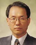 변호사, (전직)검사인 신현무의 대표 이미지