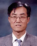 대학교수인 윤도중의 대표 이미지