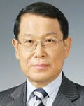 대학교수인 윤민중의 대표 이미지