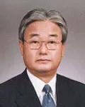 (전직)대학교수인 용환선의 대표 이미지