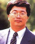 대학교수, 극단대표인 유영균의 대표 이미지