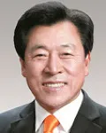 (전직)정당인, (전직)국회의원, (전직)기초단체장인 송석찬의 대표 이미지