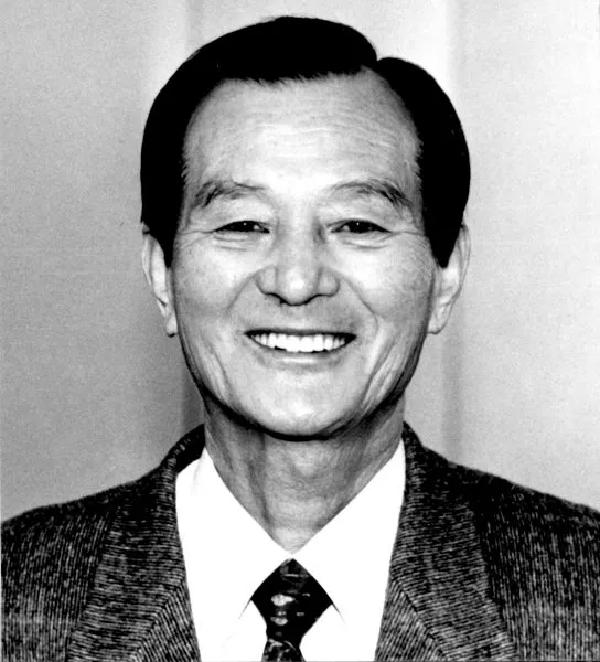 (전직)신문기관단체인, (전직)사진기자, (전직)기업인인 최경덕의 대표 이미지