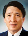 (전직)방송인인 민영철의 대표 이미지