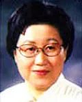 (전직)이비인후과의사, (전직)대학교수인 심윤주의 대표 이미지