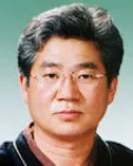 대학교수인 리신호의 대표 이미지