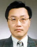 대학교수인 이건홍의 대표 이미지