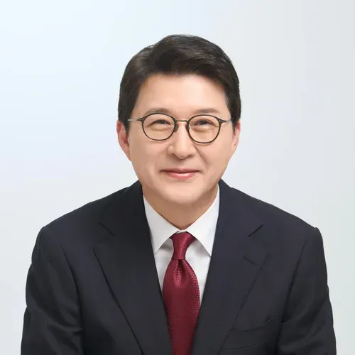 앵커, 유튜버인 신동욱의 대표 이미지