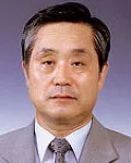 (전직)대학교수인 전용백의 대표 이미지