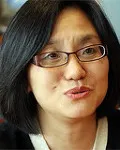 소설가인 린다 수 박의 대표 이미지