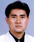 신문인인 신우식의 대표 이미지