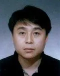 기업인, (전직)신문인인 김정용의 대표 이미지