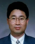 기업인, (전직)신문인인 강권식의 대표 이미지