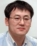 신문기자인 배두일의 대표 이미지