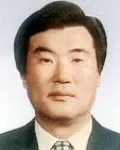 (전직)연구인, (전직)변호사, (전직)검사인 김경회의 대표 이미지