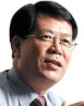 신문기자인 양재찬의 대표 이미지
