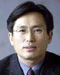 신문기자인 이덕녕의 대표 이미지