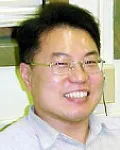 대학교수인 정민석의 대표 이미지