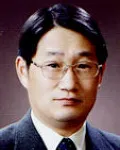 (전직)행정공무원인 박찬형의 대표 이미지