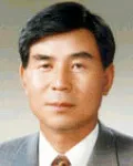 (전직)행정공무원인 정용봉의 대표 이미지