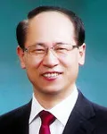 대학교수인 서만철의 대표 이미지