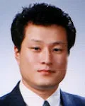 대학교수, 시각디자이너인 주창현의 대표 이미지