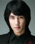 연극배우인 김준우의 대표 이미지