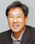 연구인인 홍현익의 대표 이미지