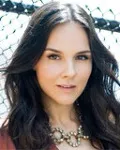 영화배우인 킴 붑스의 대표 이미지