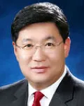 제2금융인인 백여현의 대표 이미지
